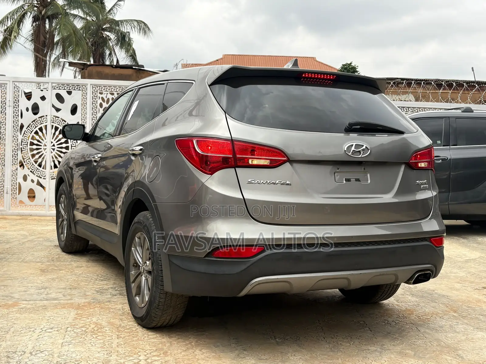 Hyundai Santa Fe 2015 Gold