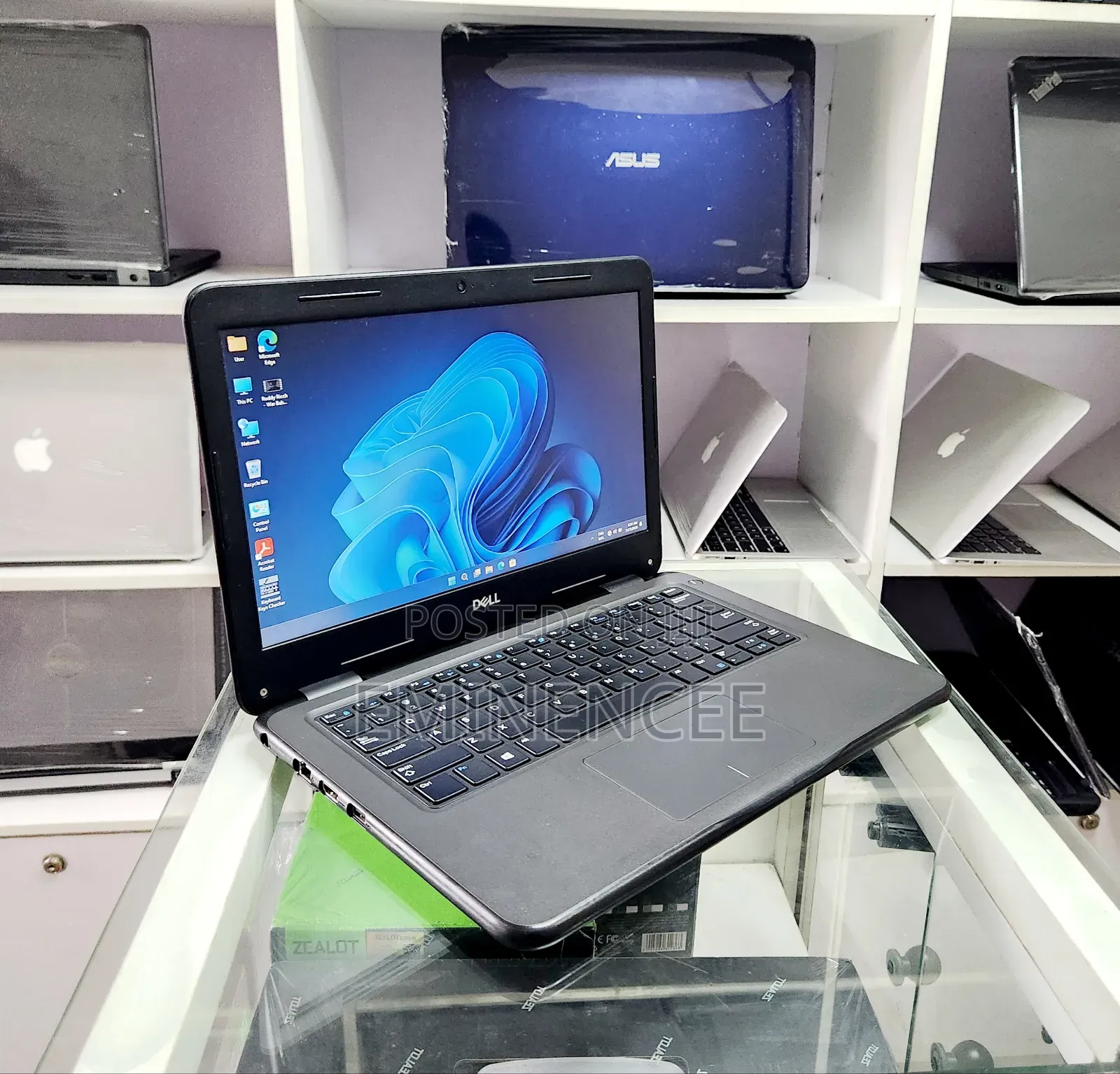 Laptop Dell Latitude 3310 4GB Intel Celeron SSD 128GB