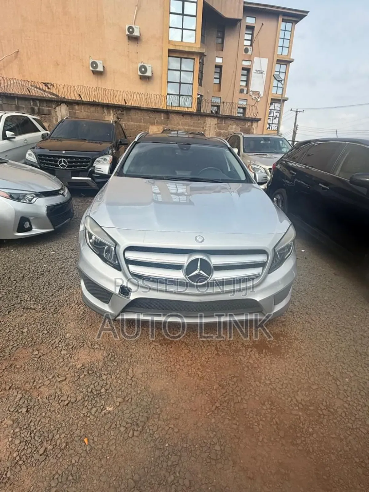 Mercedes-Benz GLA 250 2015 Silver
