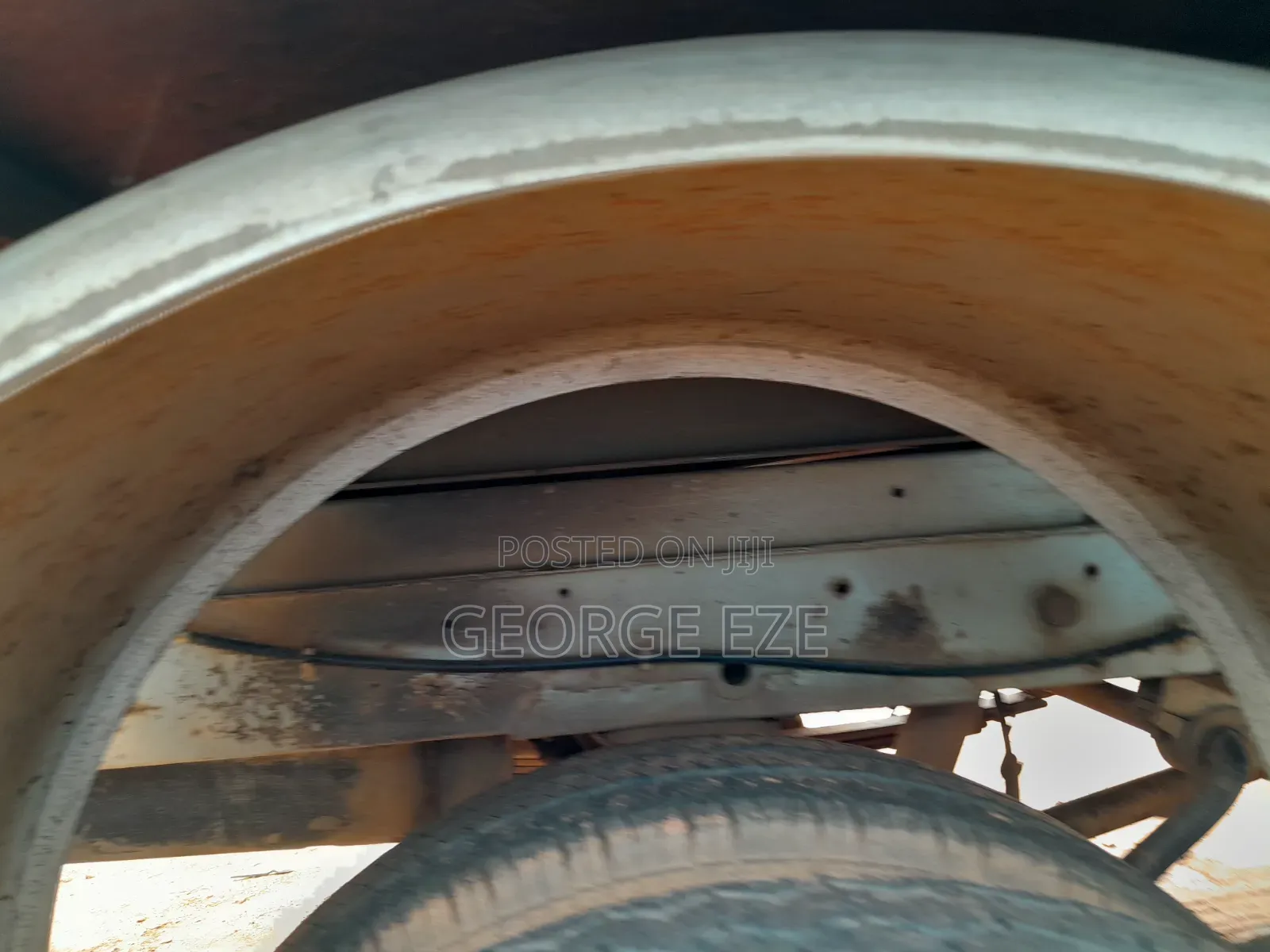 Volkswagen Truck 2004 Beige