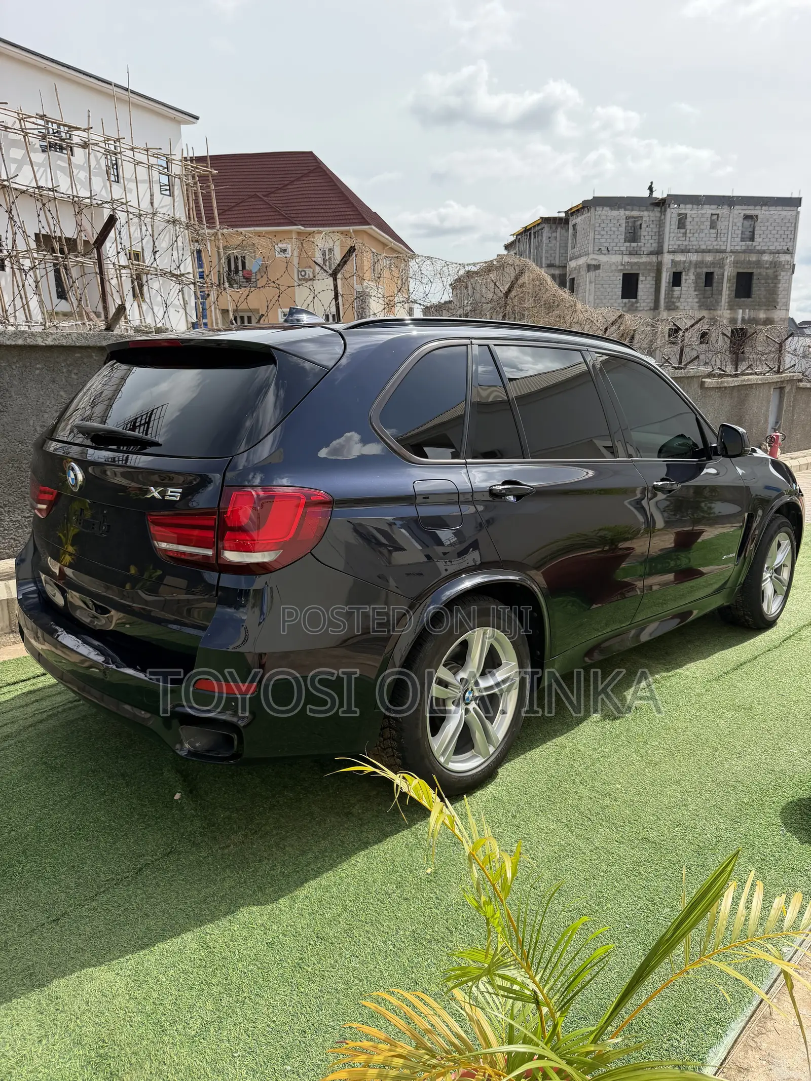 BMW X5 xDrive50i 4dr SUV AWD (4.4L 8cyl Turbo 8A) 2015 Blue