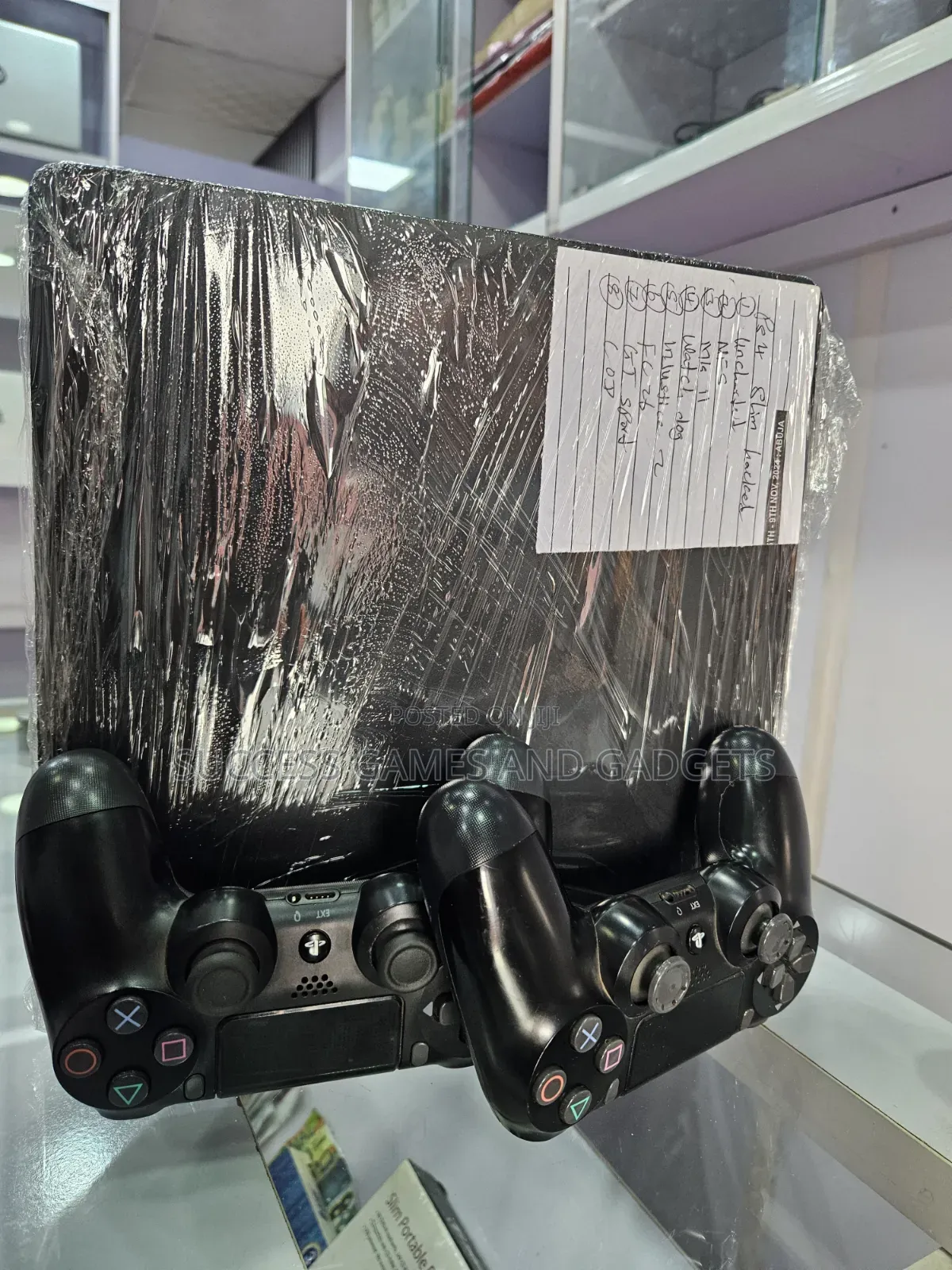 Ps4 Slim With 8games