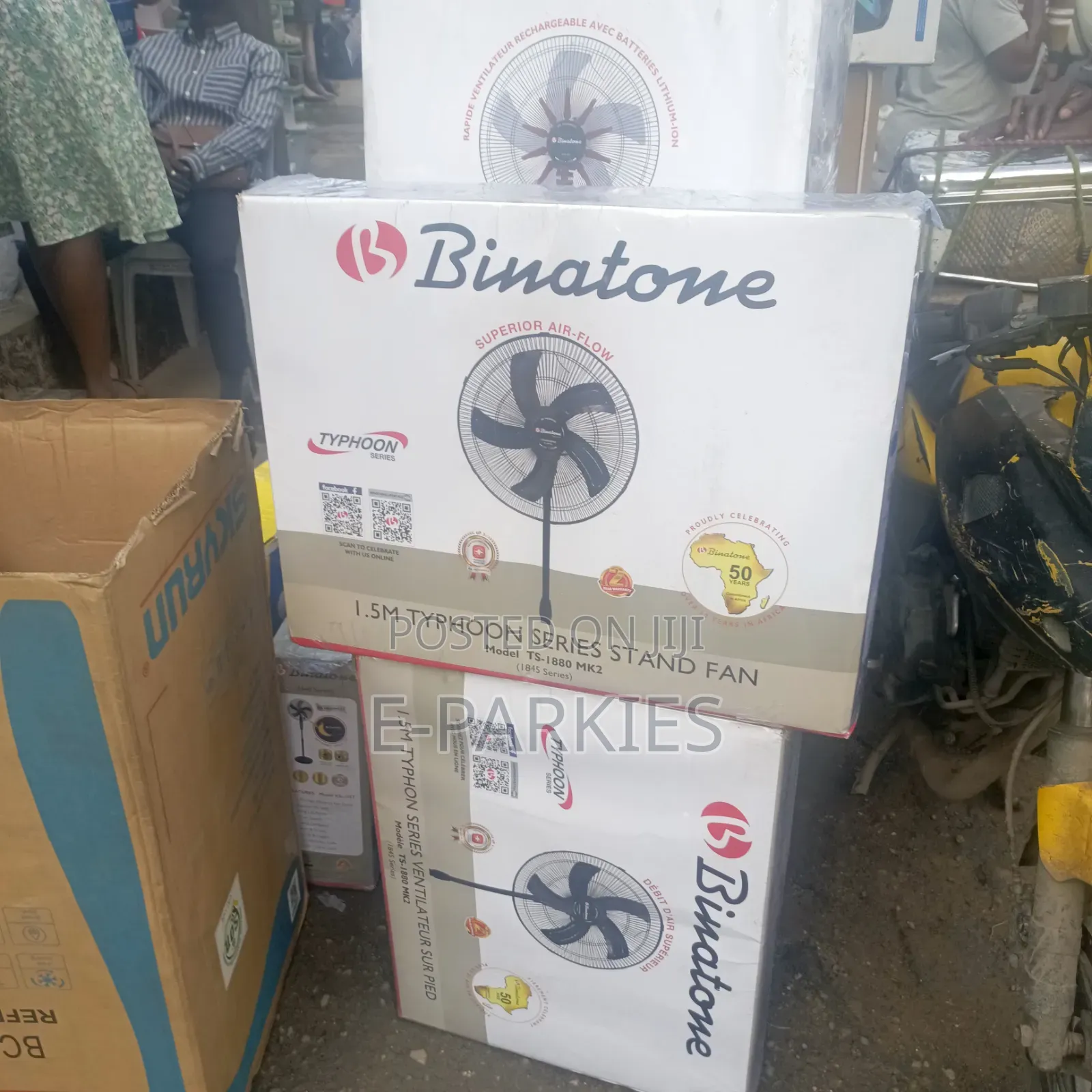 Binatone 18" Standing Fan RCFM-1875.