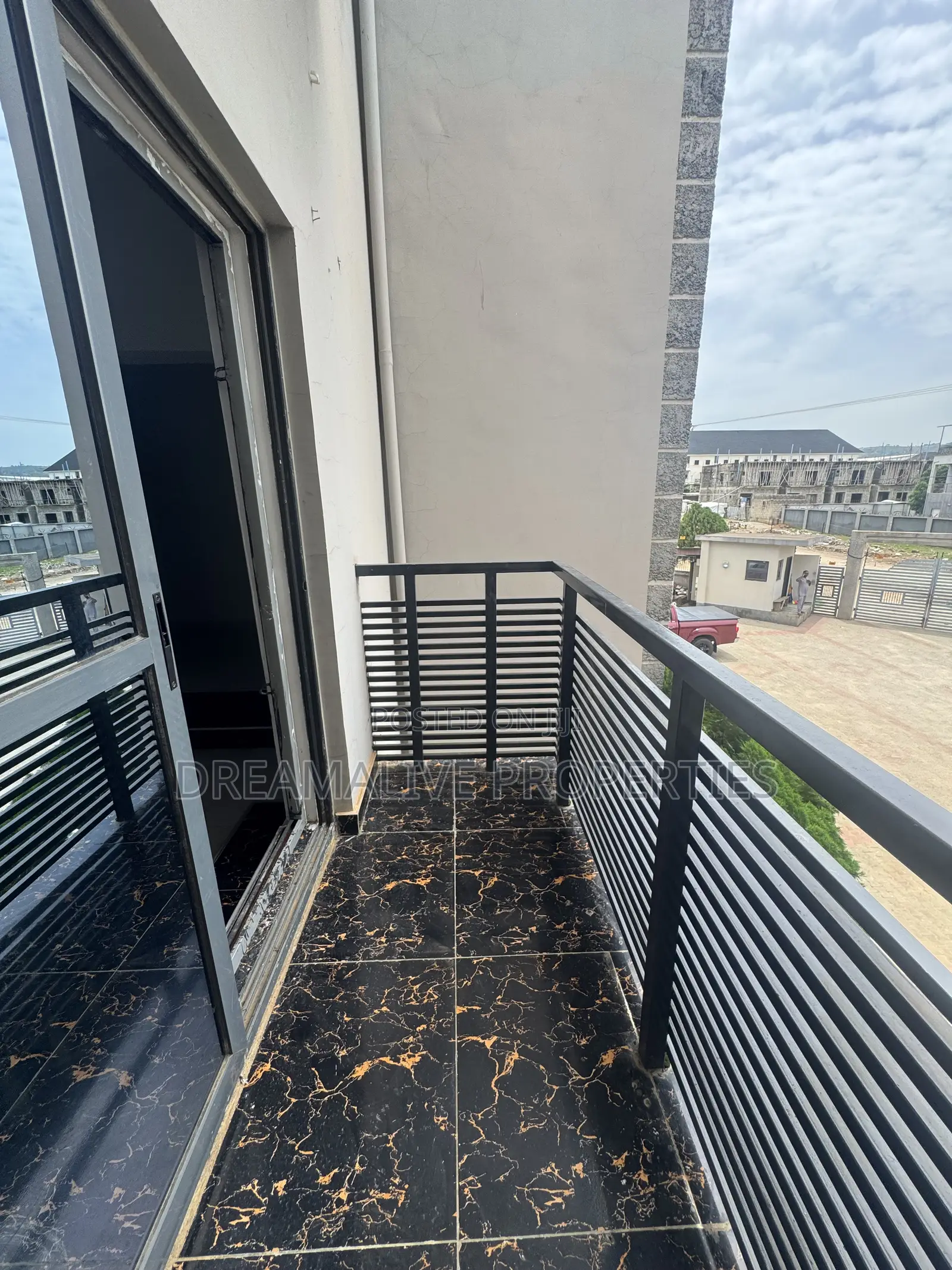 3bdrm Apartment in Jahi for rent