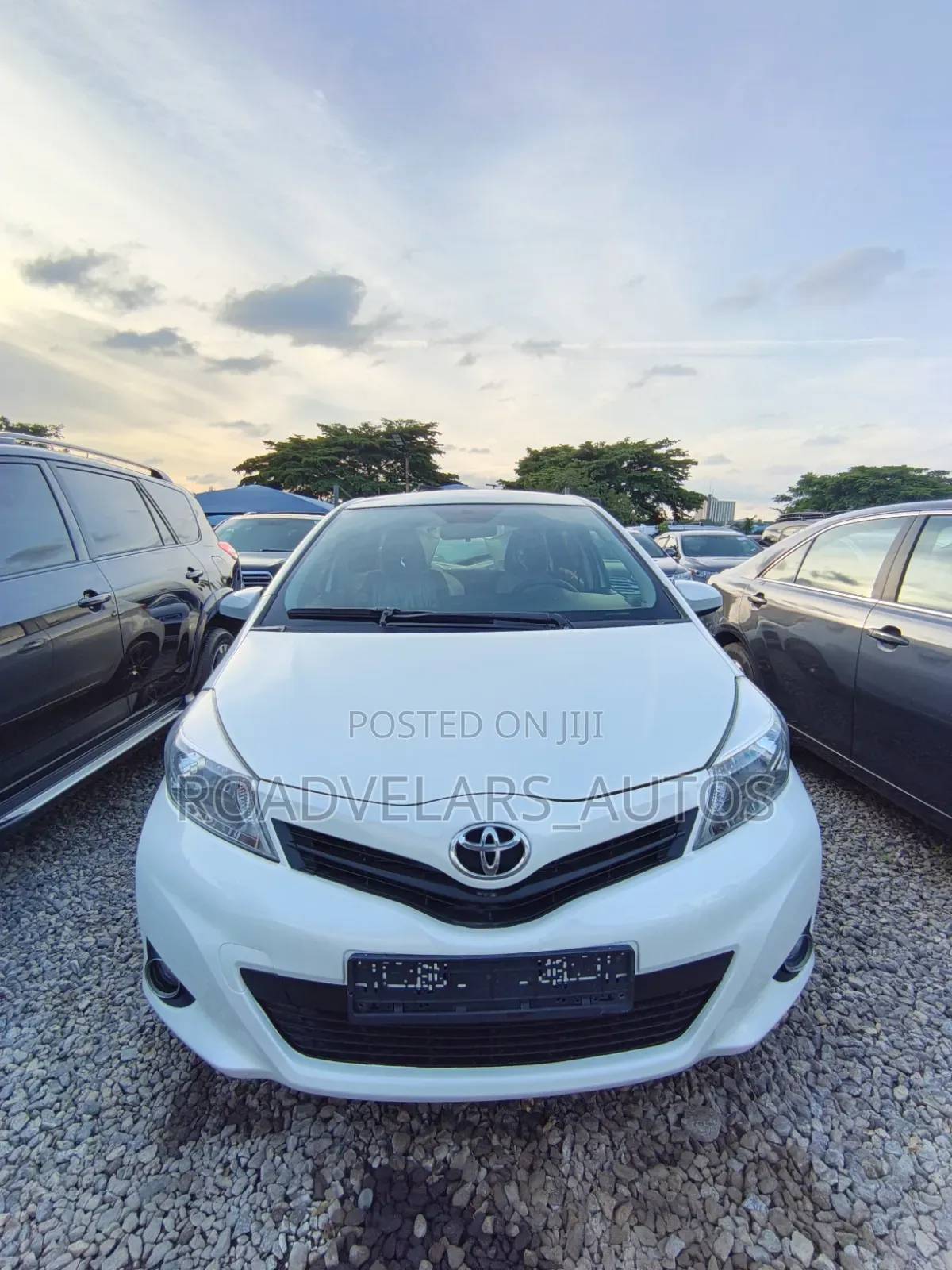 Toyota Yaris 2013 White