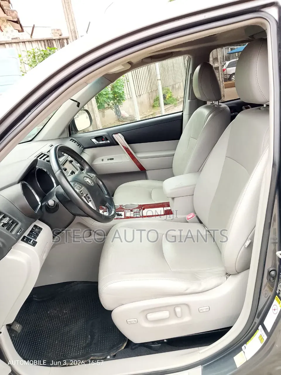 Toyota Highlander 2013 Gray