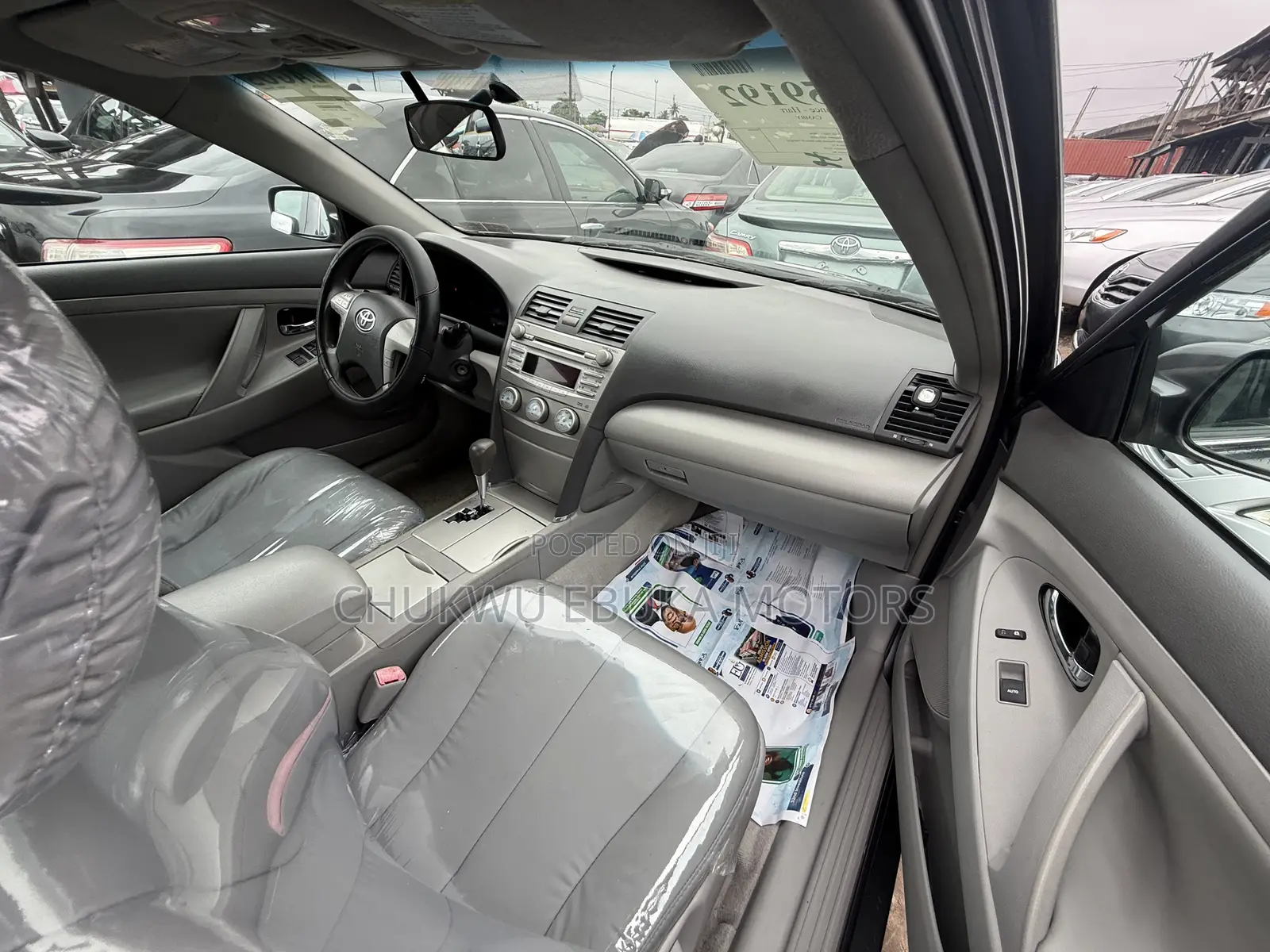 Toyota Camry LE 4dr Sedan (2.5L 4cyl 6A) 2011 Gray
