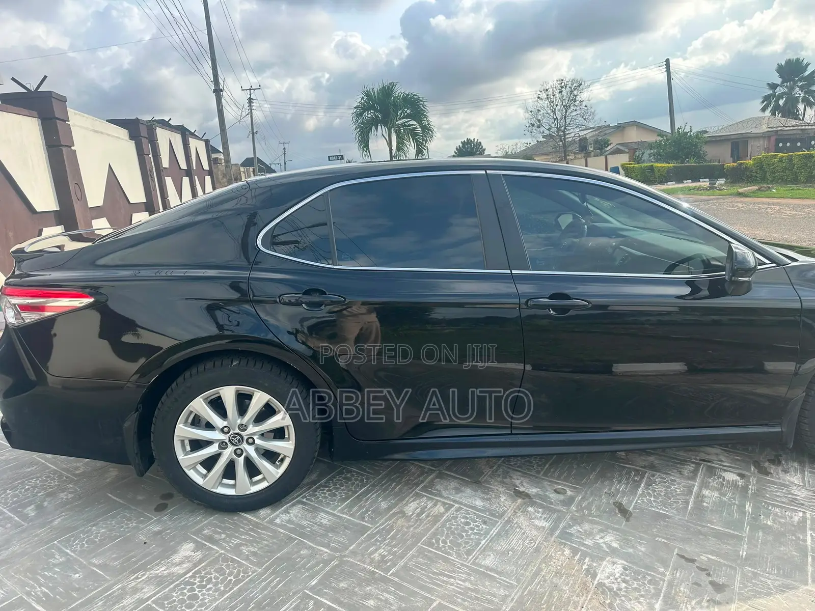 Toyota Camry SE FWD 2020 Black
