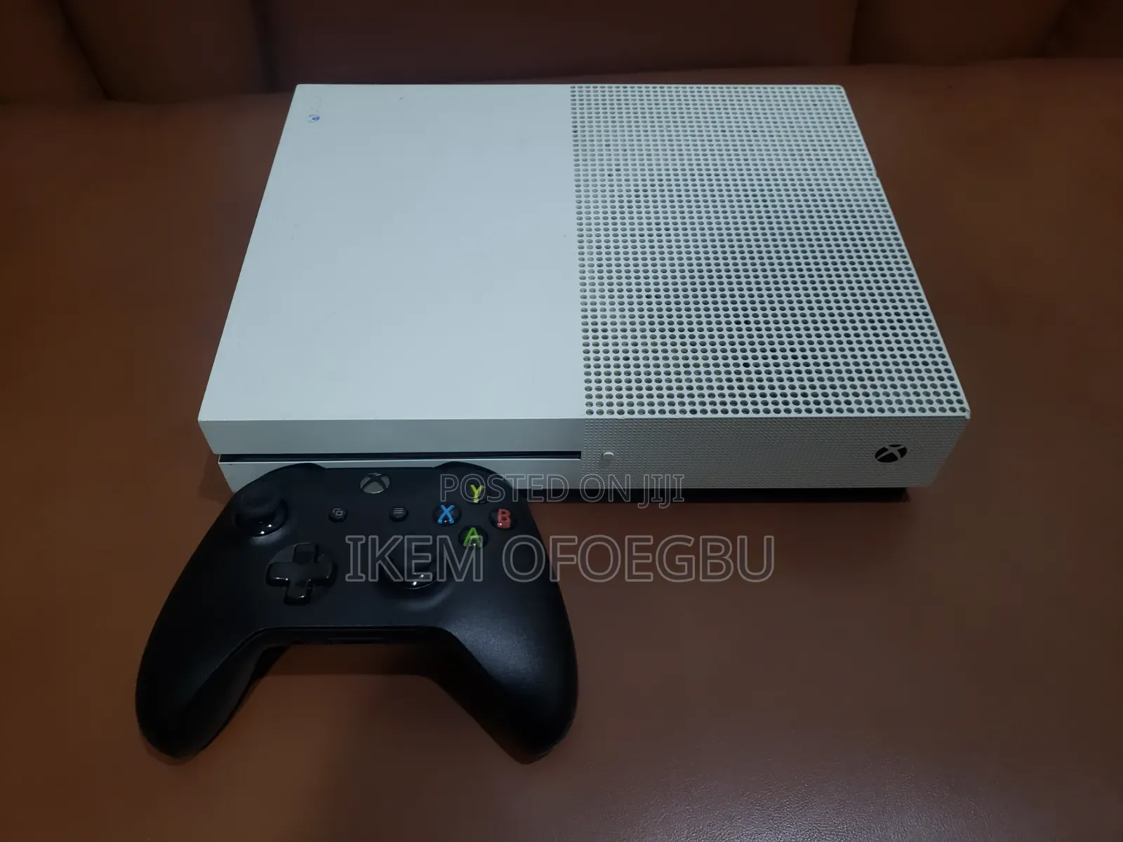 Xbox One S 1tb With 15 Games and 1 Wireless Pad