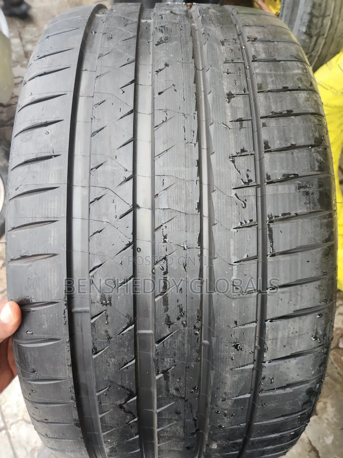 325/35r23 Michelin Original