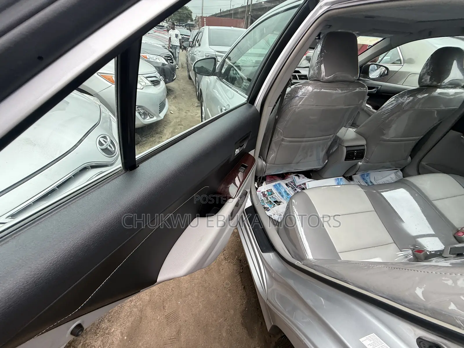 Toyota Camry XLE 4dr Sedan (2.5L 4cyl 6A) 2014 Silver