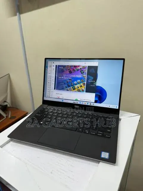Laptop Dell XPS 13 9350 8GB Intel Core i7 SSD 256GB