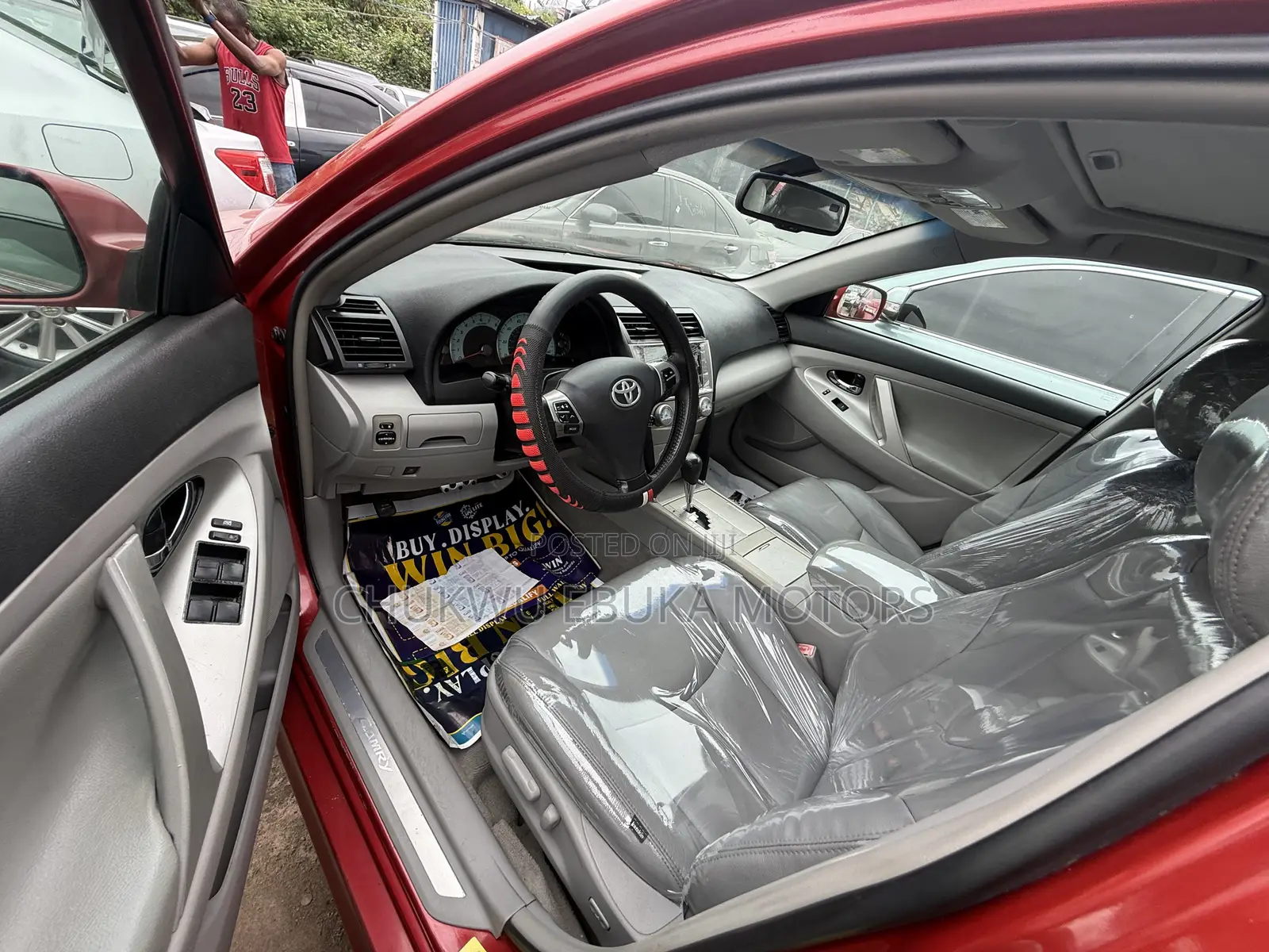 Toyota Camry SE 4dr Sedan (2.5L 4cyl 6A) 2011 Red