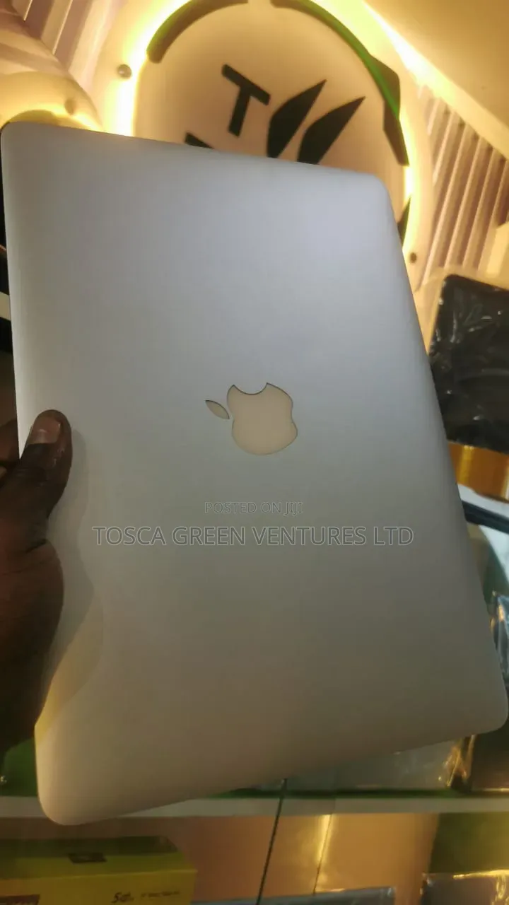 Laptop Apple MacBook Air 2017 8GB Intel Core i5 SSD 128GB