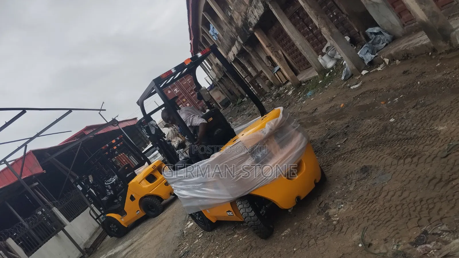 UN3tons Forklift N Series N30 Counterbalanced Forklif