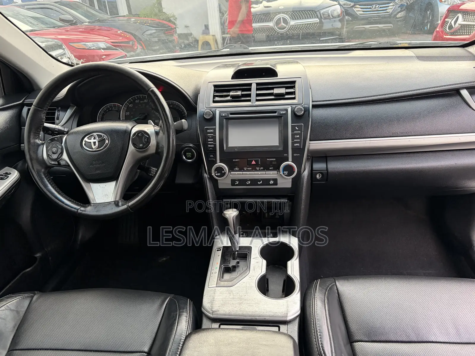 Toyota Camry SE V6 4dr Sedan (3.5L 6cyl 6A) 2012 White