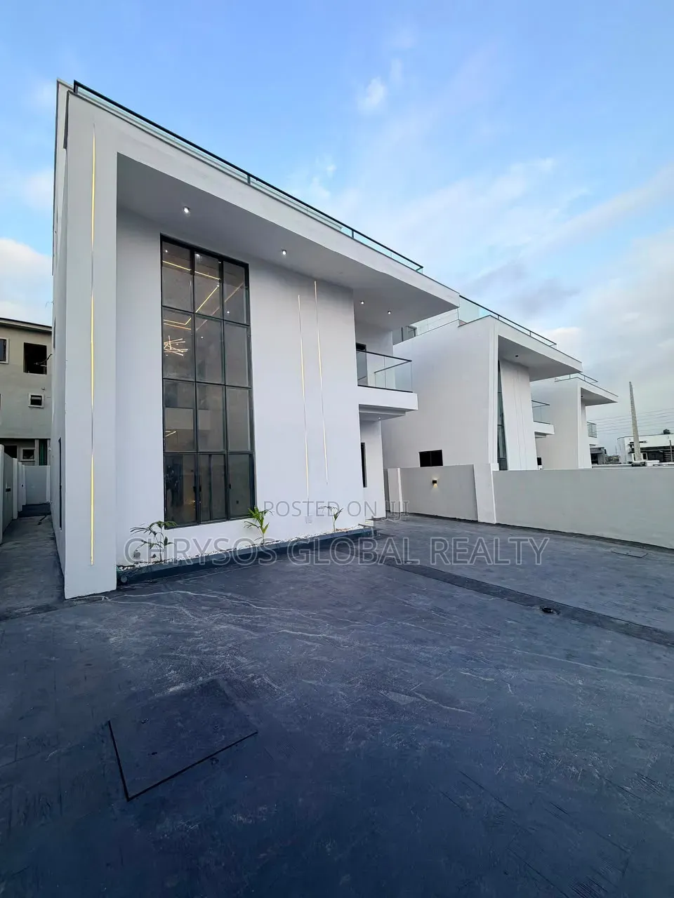 4bdrm Duplex in Carlton Gate Estate for sale