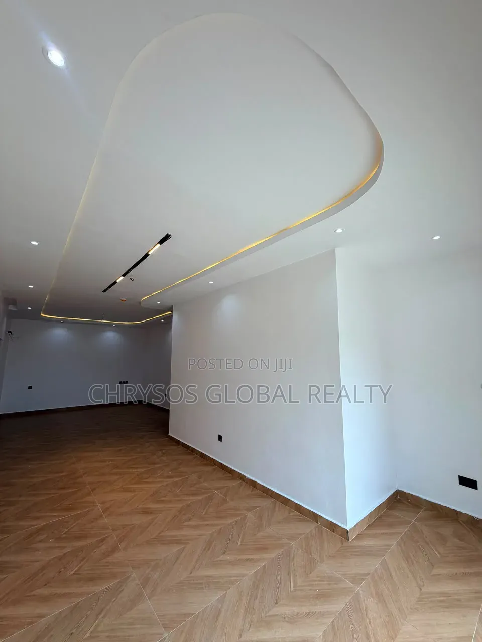 4bdrm Duplex in Carlton Gate Estate for sale