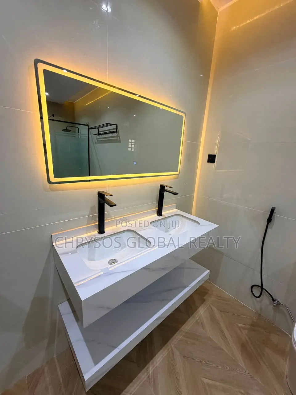 4bdrm Duplex in Carlton Gate Estate for sale