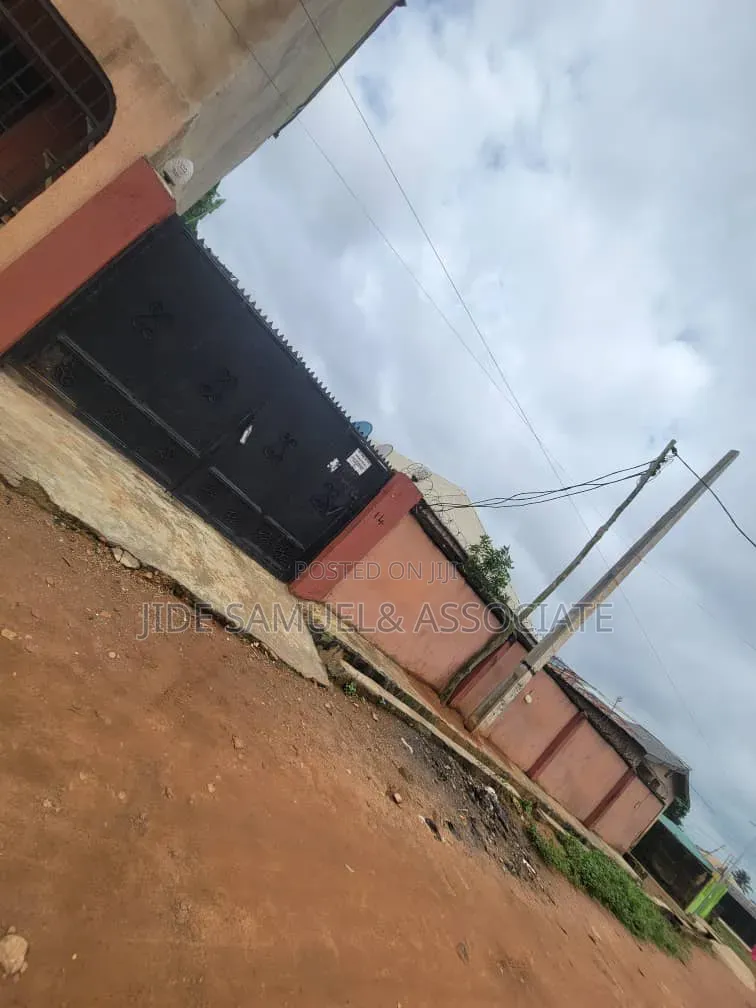 Furnished 2bdrm Block of Flats in Ayobo for sale