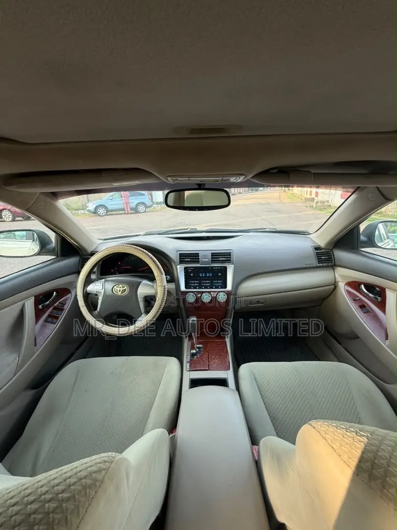 Toyota Camry 2006 Gold