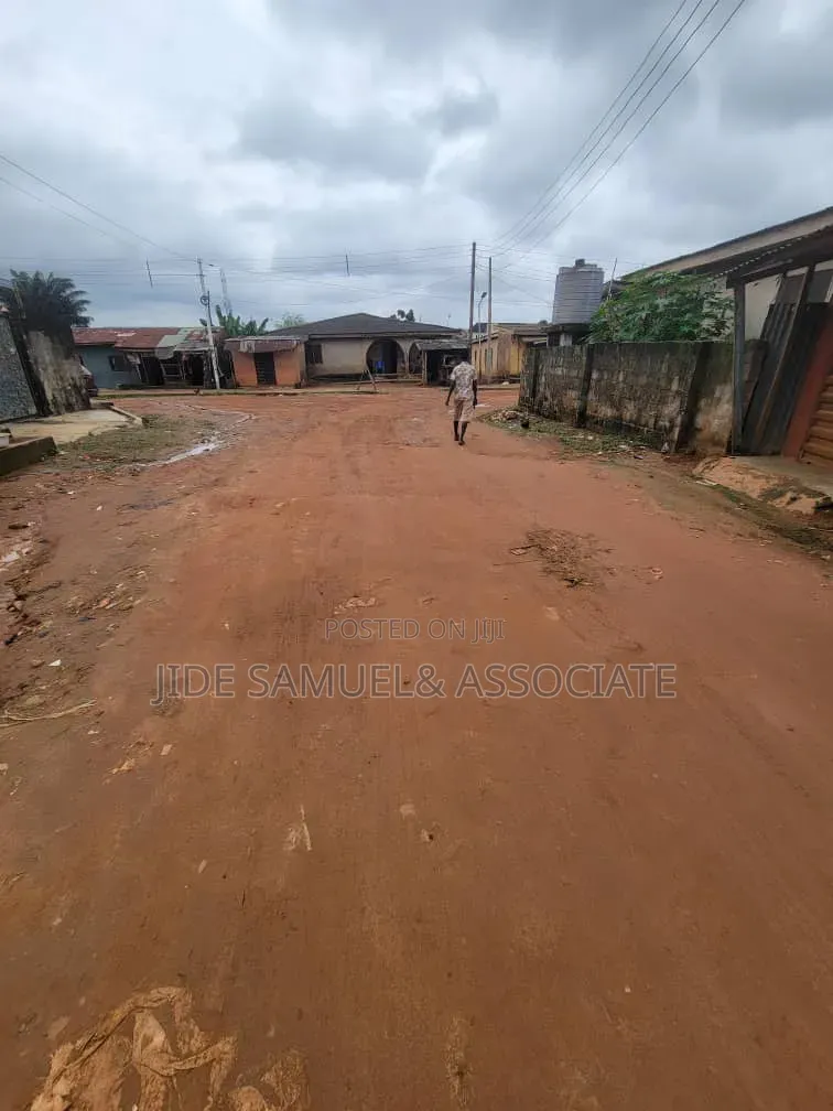 Furnished 1bdrm Bungalow in Ayobo for sale