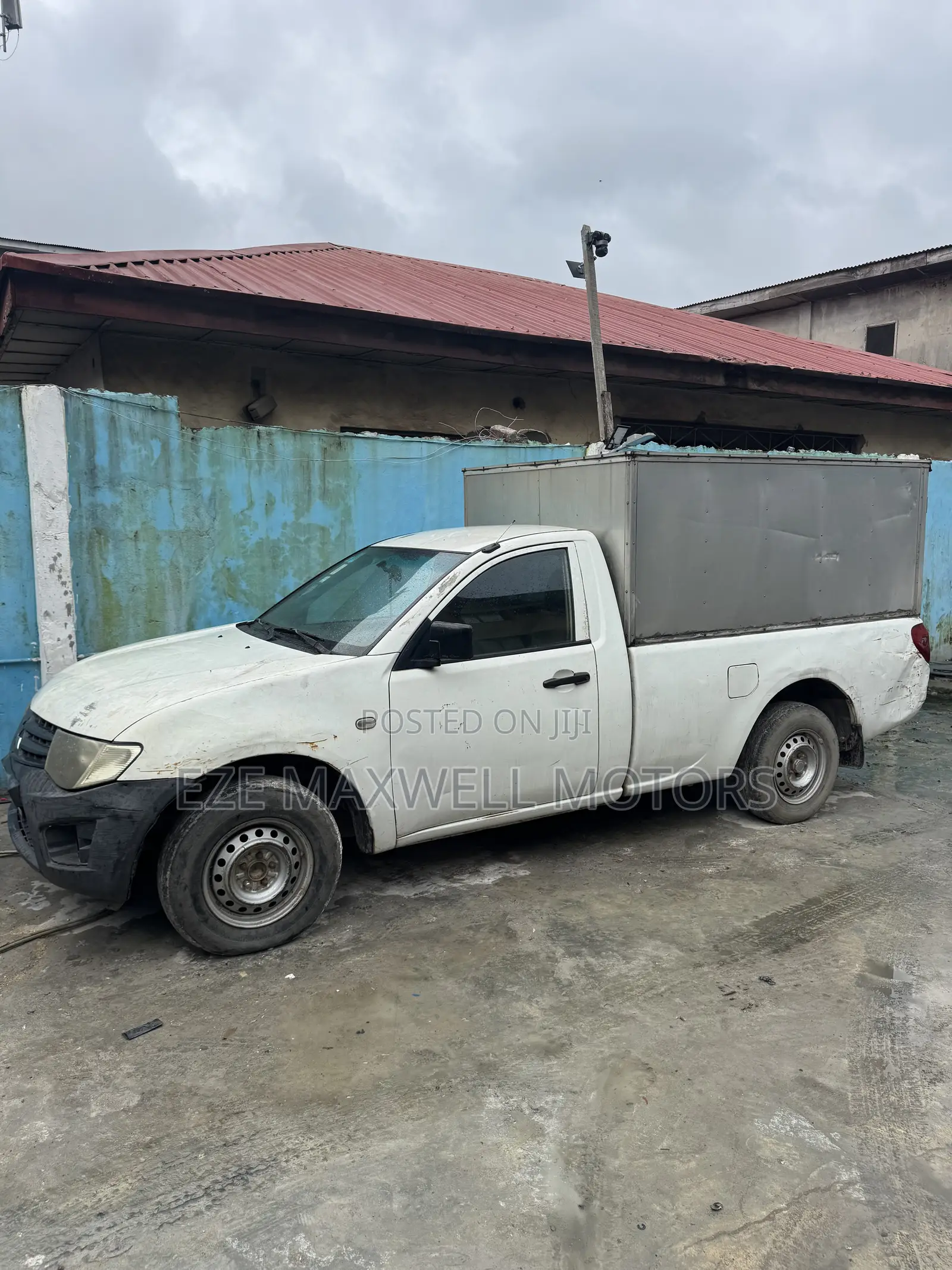 Mitsubishi L200 2009 White