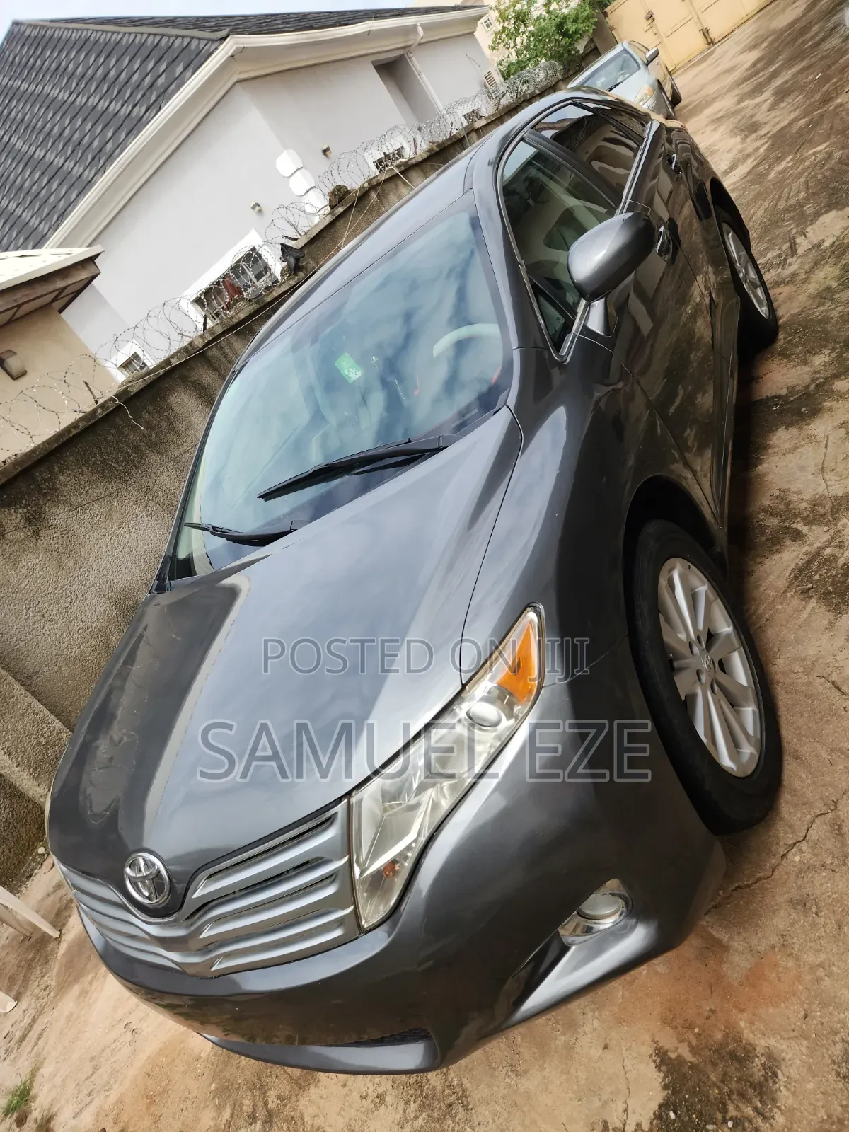 Toyota Venza 2010 Gray
