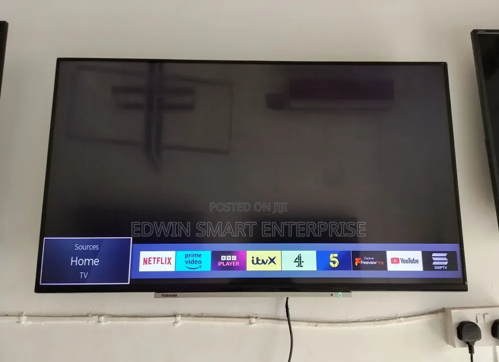 Toshiba Smart Television 43 Inches