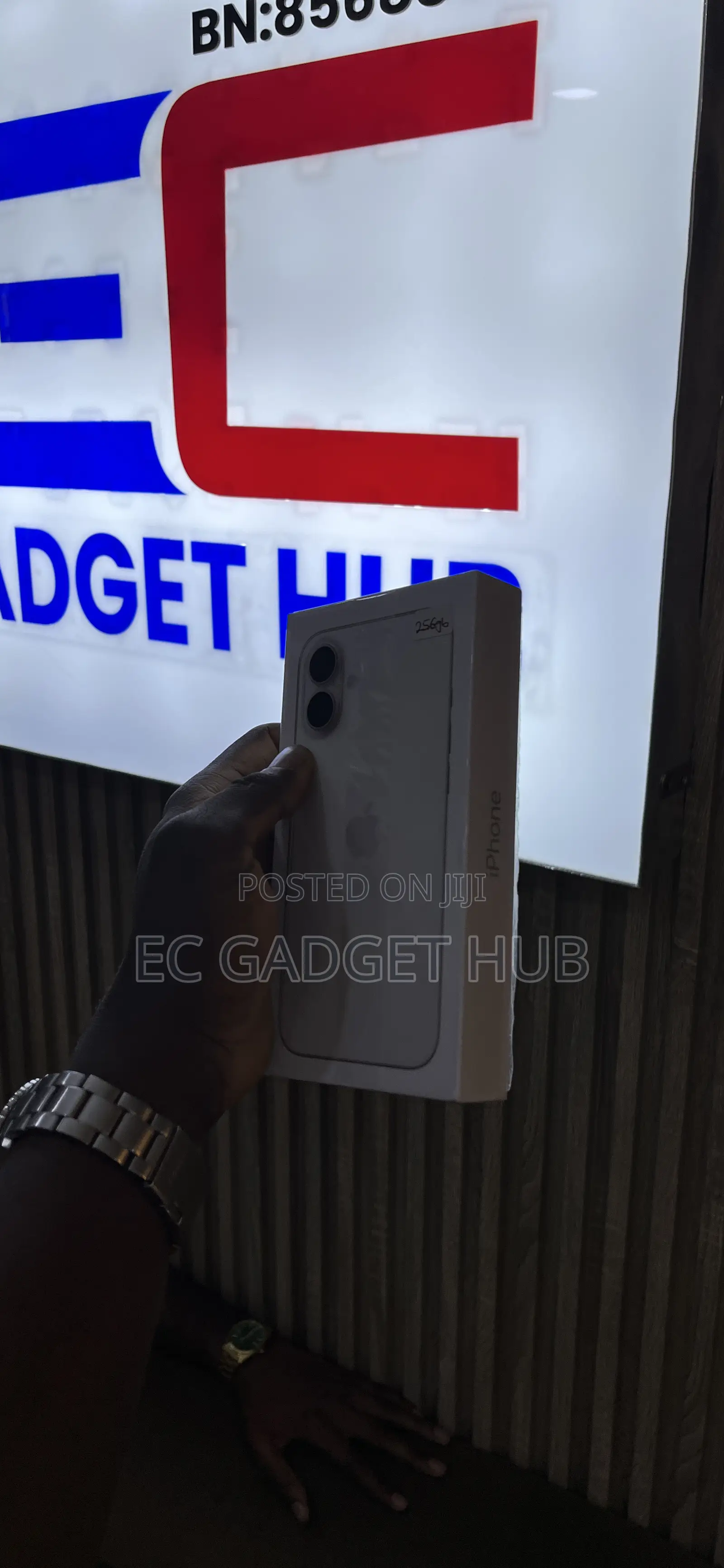 New Apple iPhone 16 Plus 256 GB White