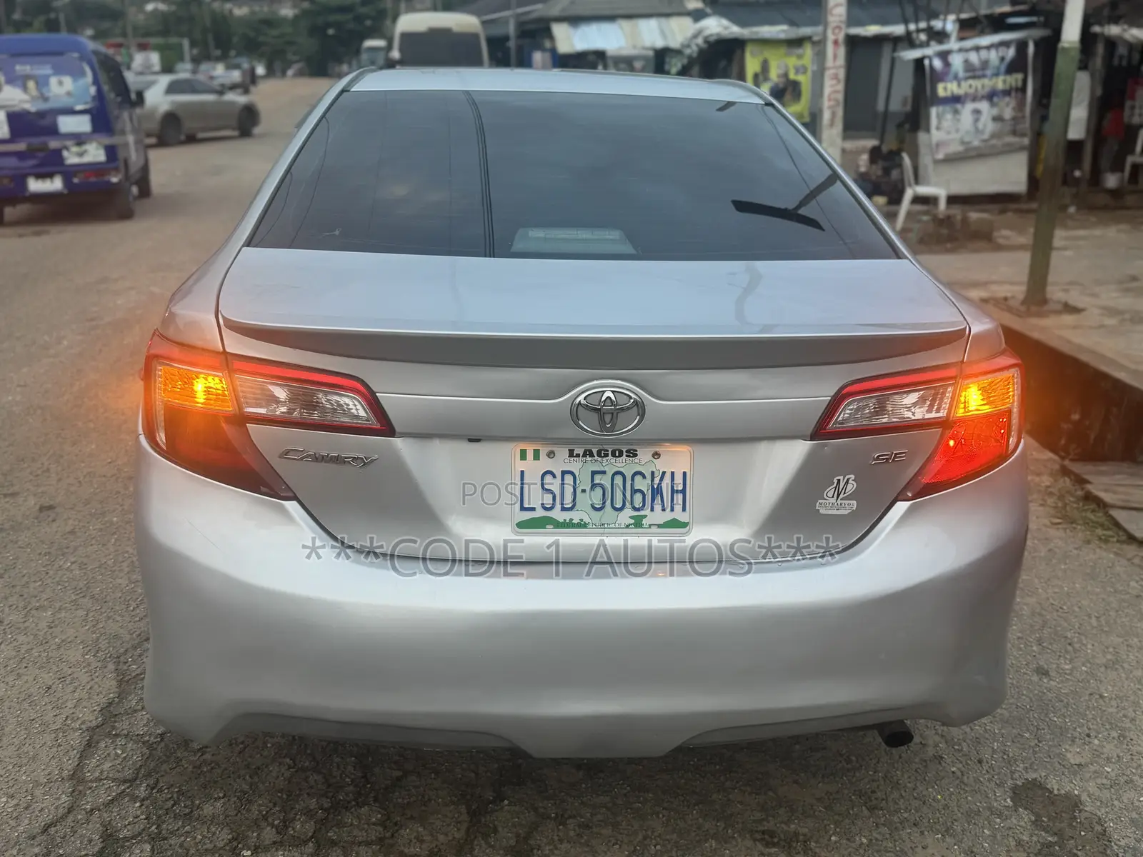 Toyota Camry L 4dr Sedan (2.5L 4cyl 6A) 2014 Silver