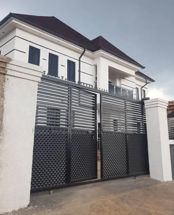 6bdrm Duplex in Heliu Estate, for sale