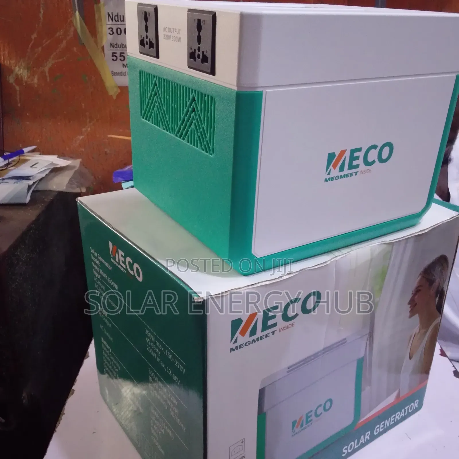 1kwh/300w Meco Solar Generator