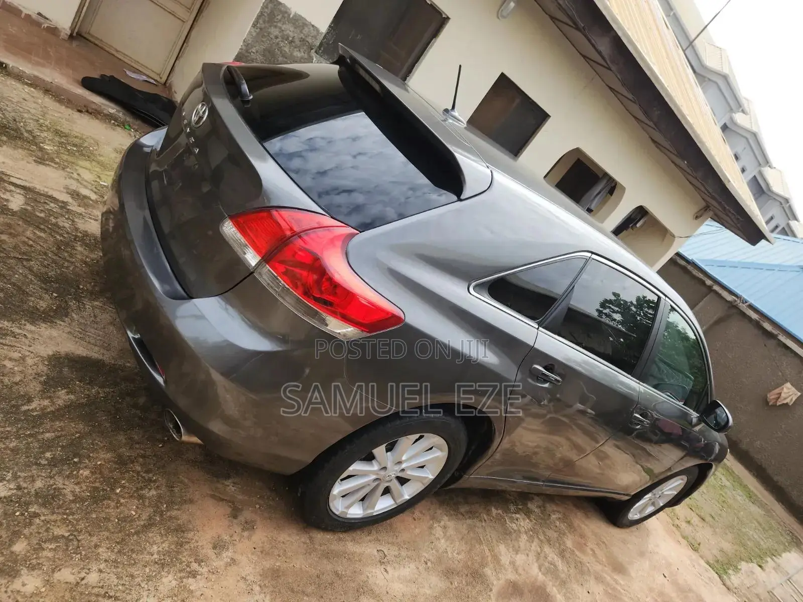 Toyota Venza 2010 Gray