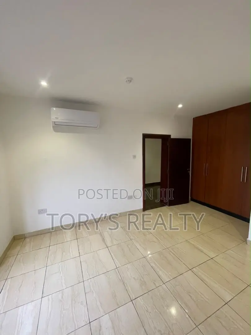 4bdrm Apartment in Banana Island for rent