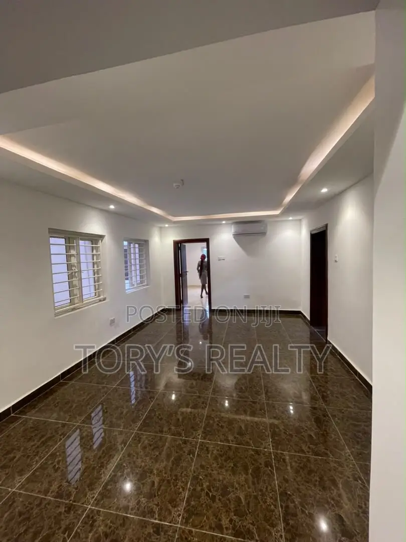 4bdrm Apartment in Banana Island for rent