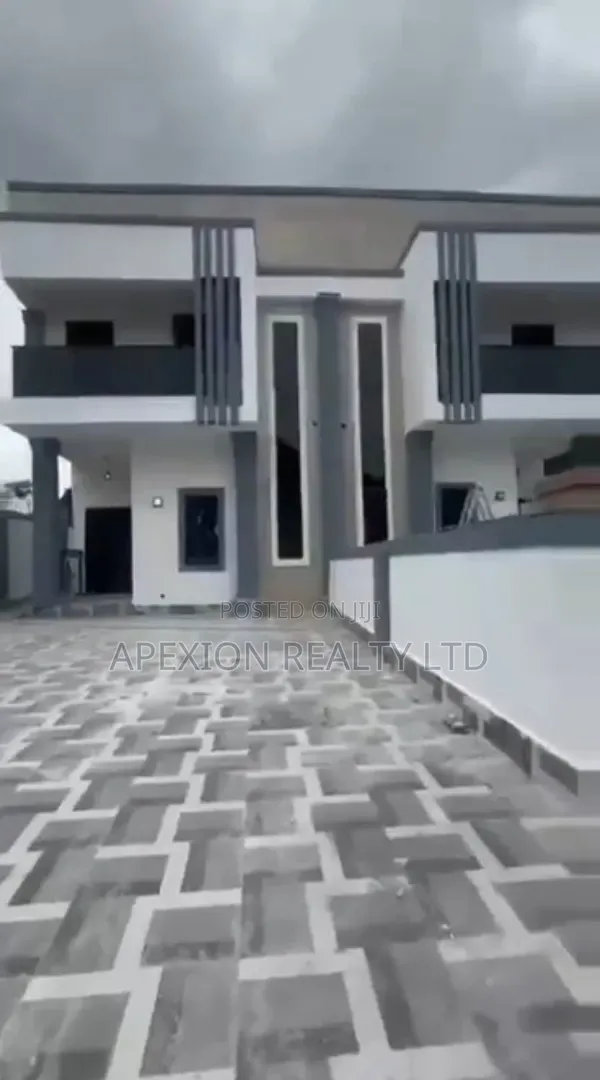 4bdrm Duplex in Lord Chosen Estate(, New Layout for sale