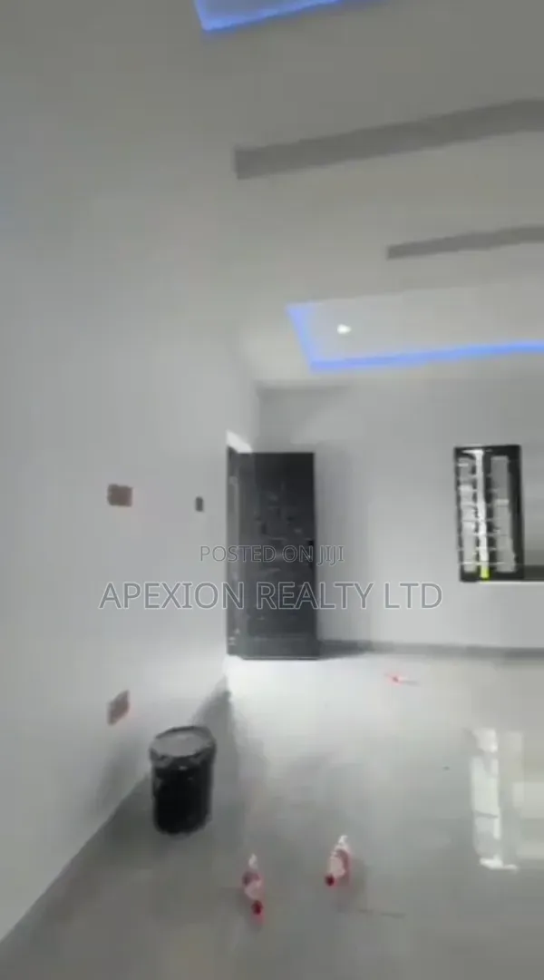 4bdrm Duplex in Lord Chosen Estate(, New Layout for sale