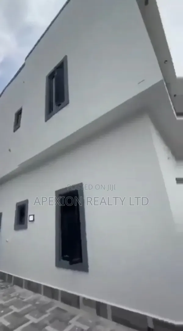 4bdrm Duplex in Lord Chosen Estate(, New Layout for sale