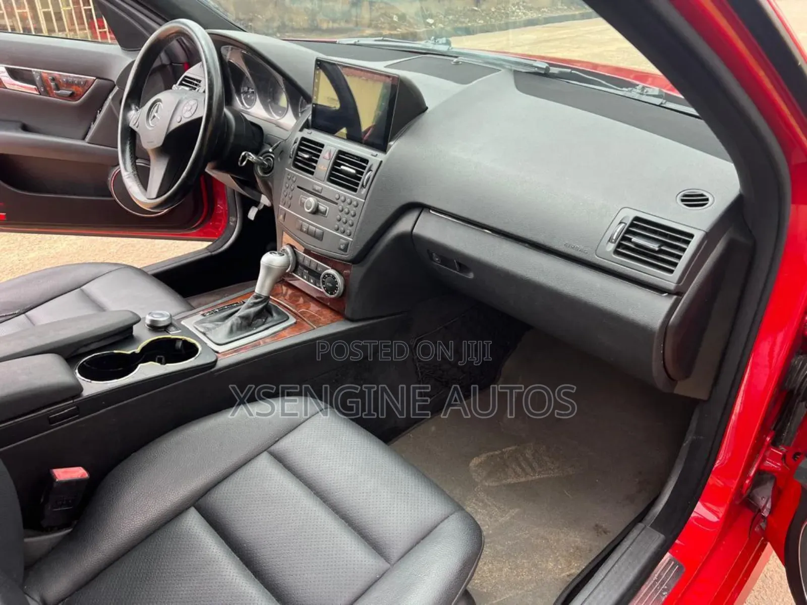 Mercedes-Benz C300 2011 Red