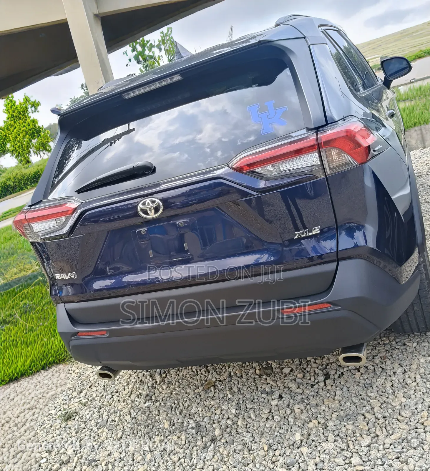 Toyota RAV4 XLE FWD 2020 Blue