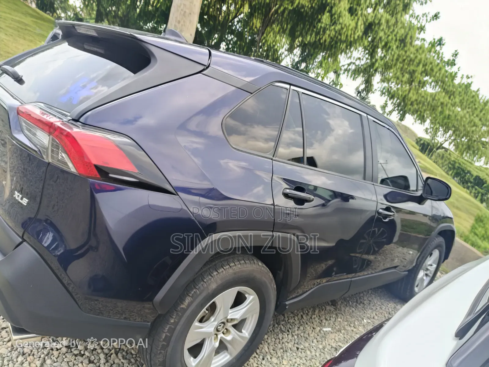 Toyota RAV4 XLE FWD 2020 Blue