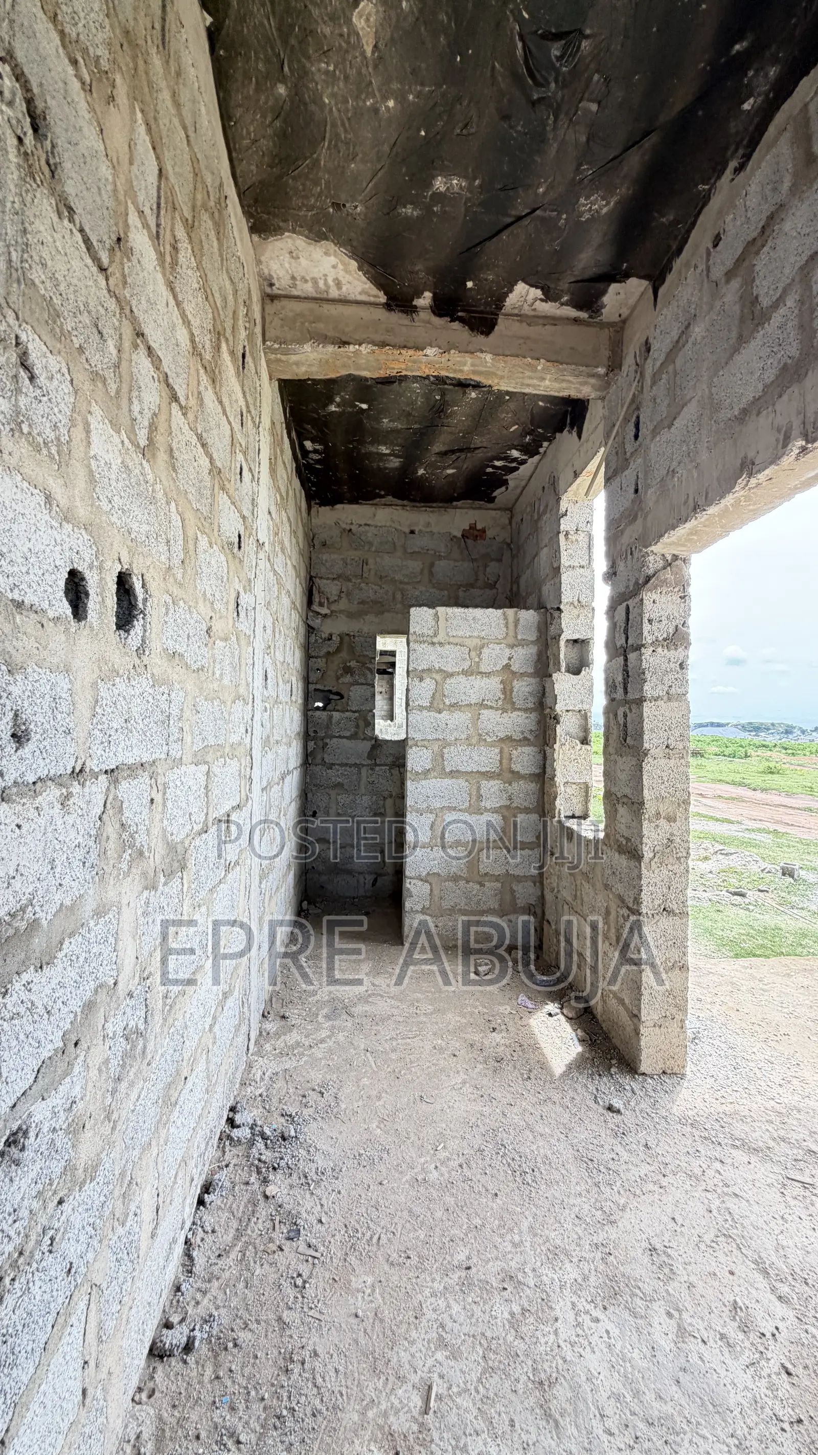 5bdrm Duplex in Idu for sale