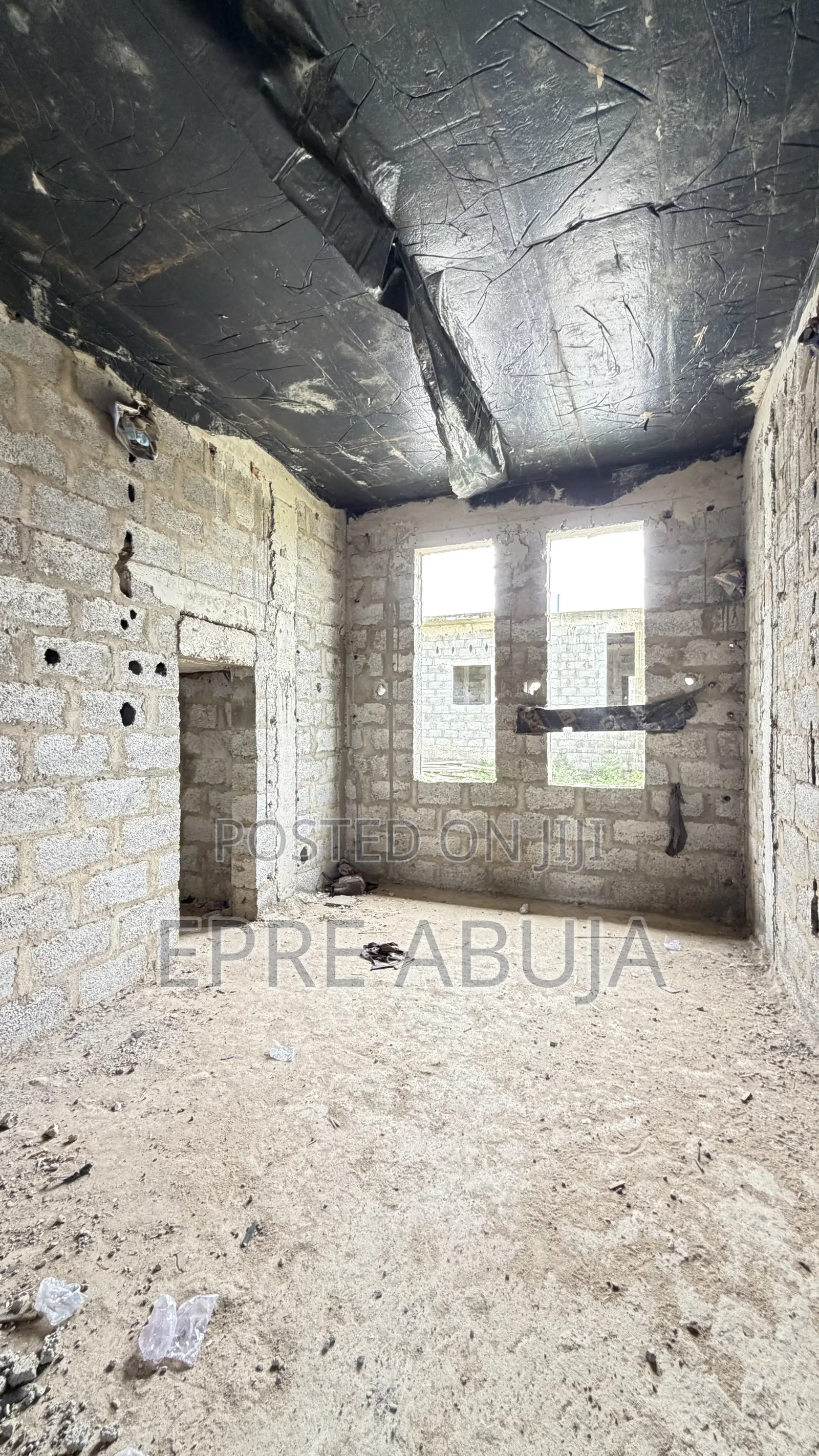 5bdrm Duplex in Idu for sale