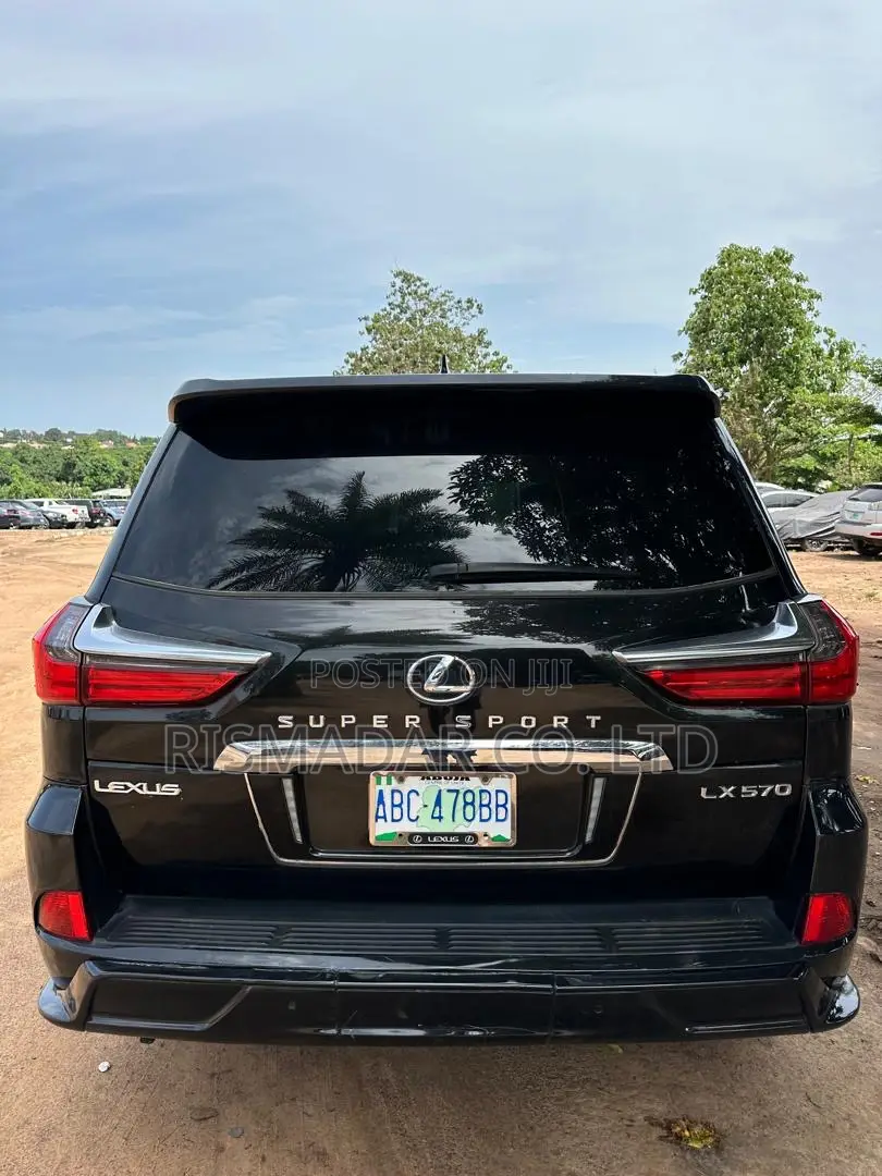 Lexus LX 570 (5 seats) AWD 2017 Black