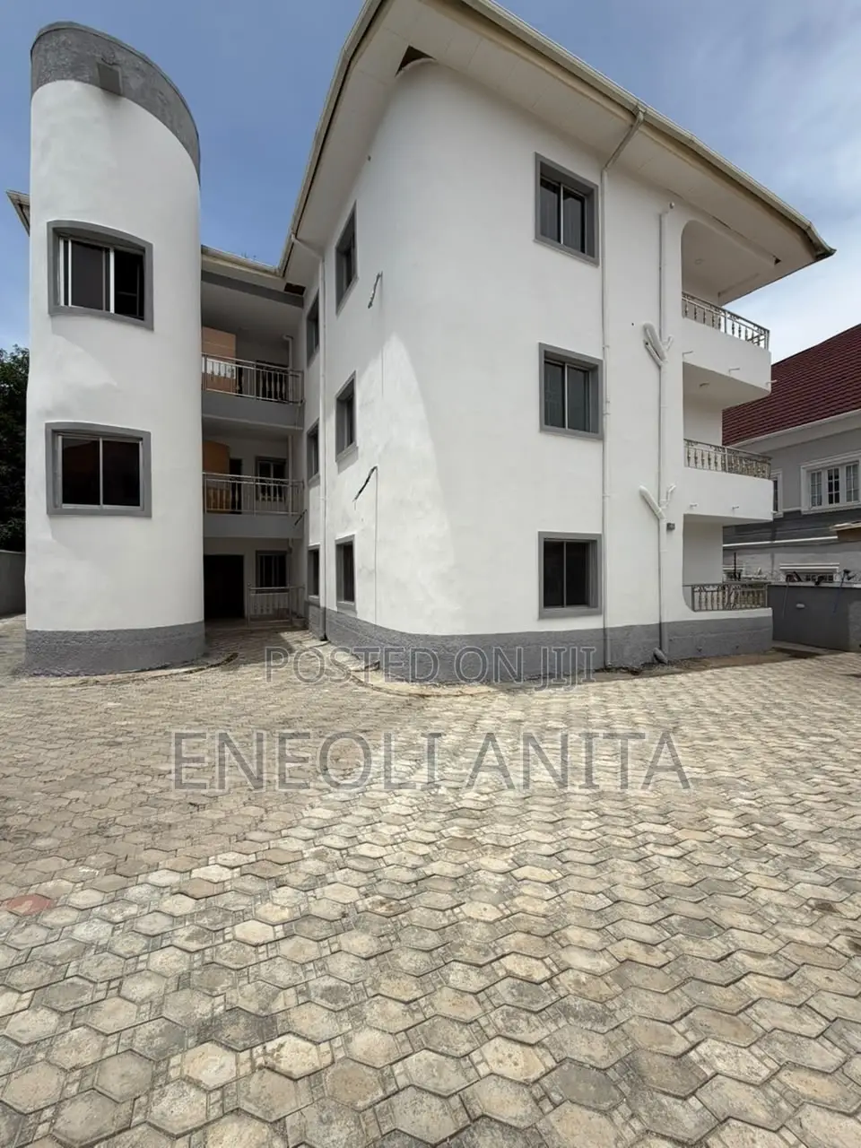 4bdrm Block of Flats in Garki for sale