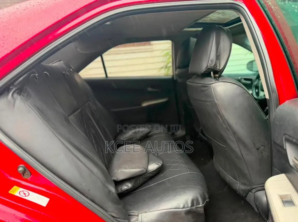Toyota Camry SE 4dr Sedan (2.5L 4cyl 6A) 2013 Red
