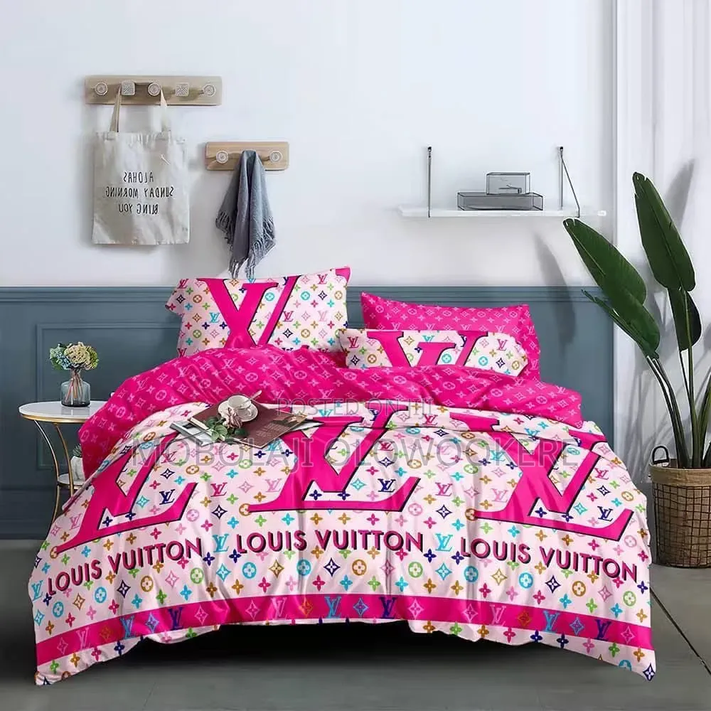 Flowery Set of Duvet Bedsheet and Pillowcases