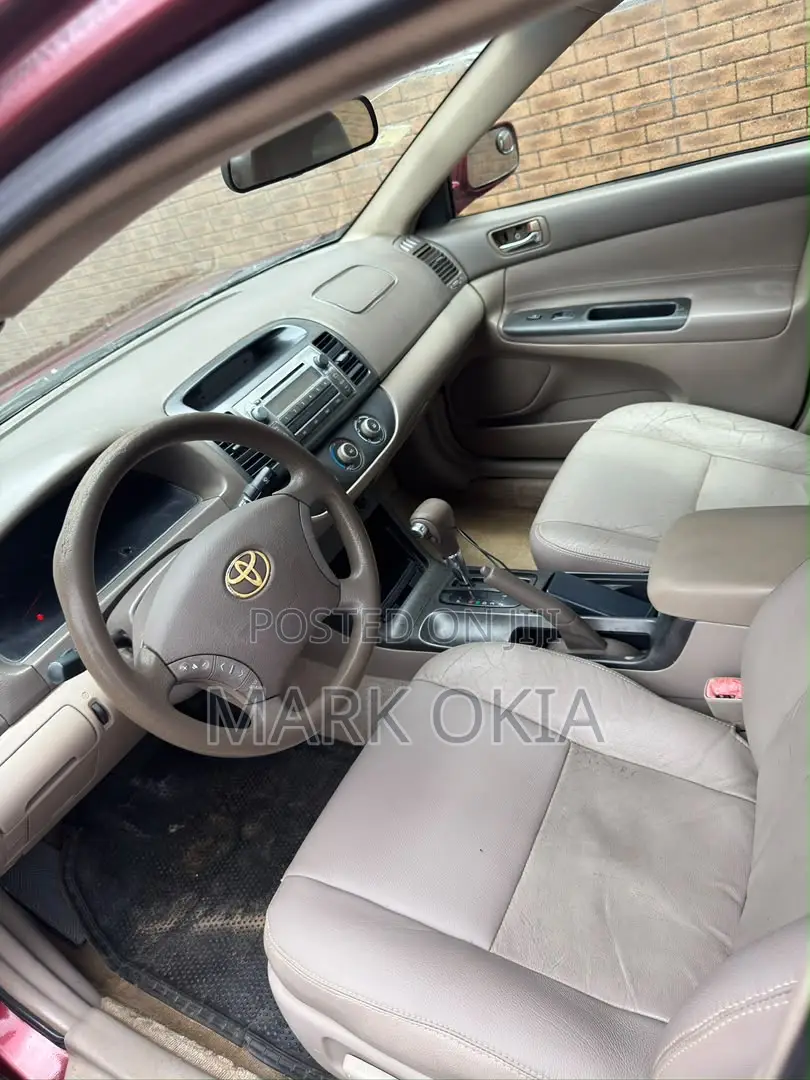 Toyota Camry 2006 Red