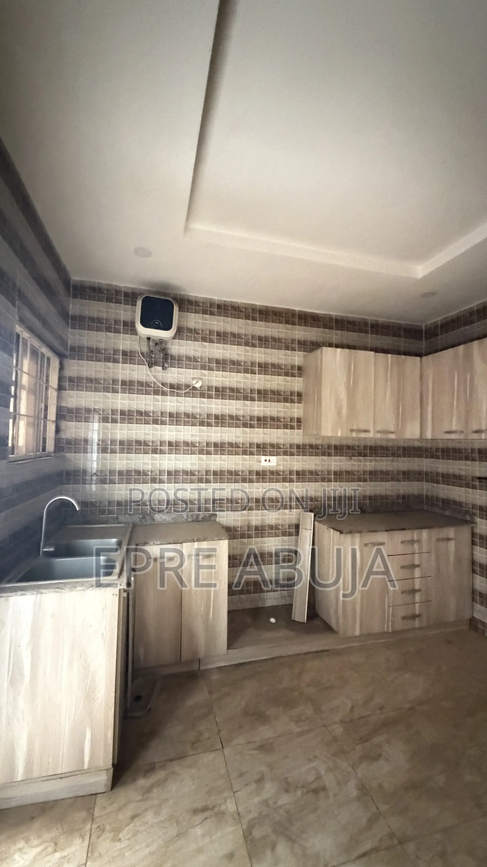 4bdrm Townhouse / Terrace in Guzape District for rent